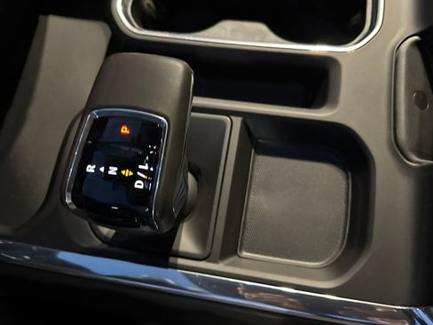 Used 2023 GMC Sierra 1500 SLT w/ SLT Premium Package image 16