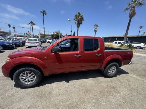 Used 2017 Nissan Frontier SV RWD image 7