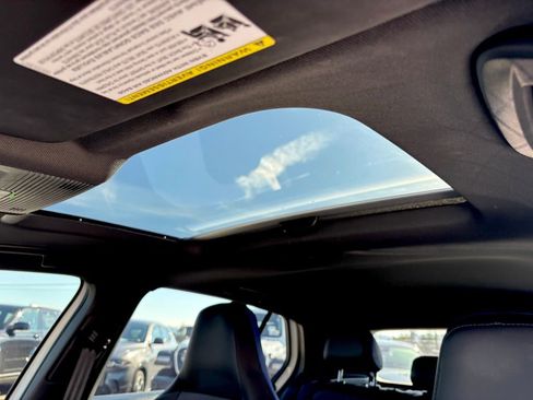 Used 2024 Volkswagen Golf R 2.0T image 11