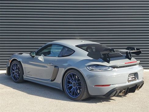 Used 2025 Porsche 718 Cayman GT4 RS image 3