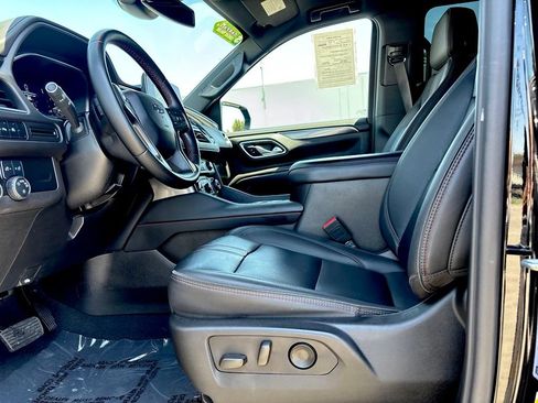Used 2024 Chevrolet Suburban RST RWD image 10