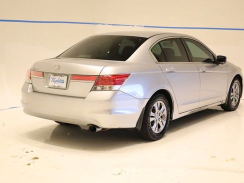 Used 2011 Honda Accord LX-P image 5