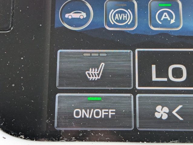 Used 2022 Subaru Outback Limited AWD/4WD image 21