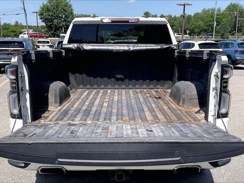 Used 2020 Chevrolet Silverado 1500 Custom w/ Custom Convenience Package AWD/4WD image 32