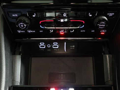 New 2025 Jeep Grand Cherokee L Altitude image 28