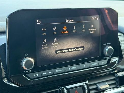 Used 2025 Nissan Pathfinder SV image 43