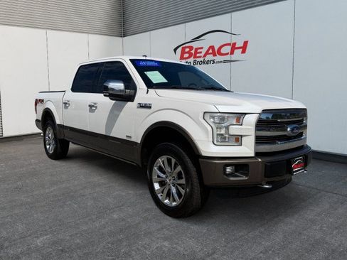 Used 2016 Ford F150 Lariat w/ Equipment Group 502A Luxury AWD/4WD image 3