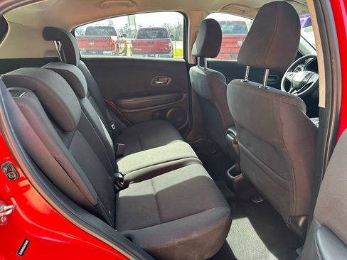 Used 2018 Honda HR-V LX image 6