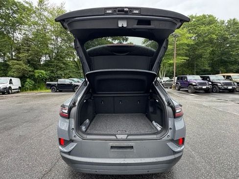 Certified 2023 Volkswagen ID.4 Pro RWD image 19