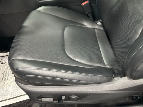 Used 2023 Kia Sportage EX FWD image 13