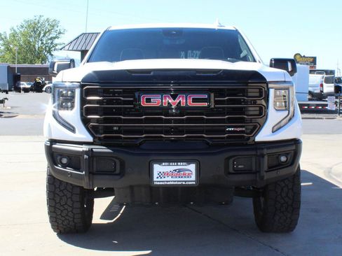 Used 2024 GMC Sierra 1500 AT4X AWD/4WD image 30