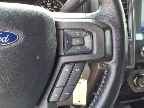 Used 2020 Ford F150 XLT w/ Equipment Group 302A Luxury AWD/4WD image 25