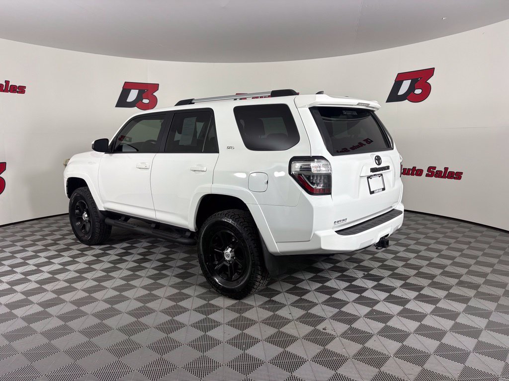 Used 2021 Toyota 4Runner SR5 AWD/4WD image 5