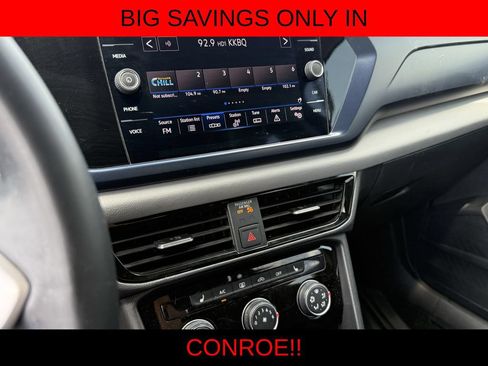 Used 2023 Volkswagen Taos SE FWD image 20