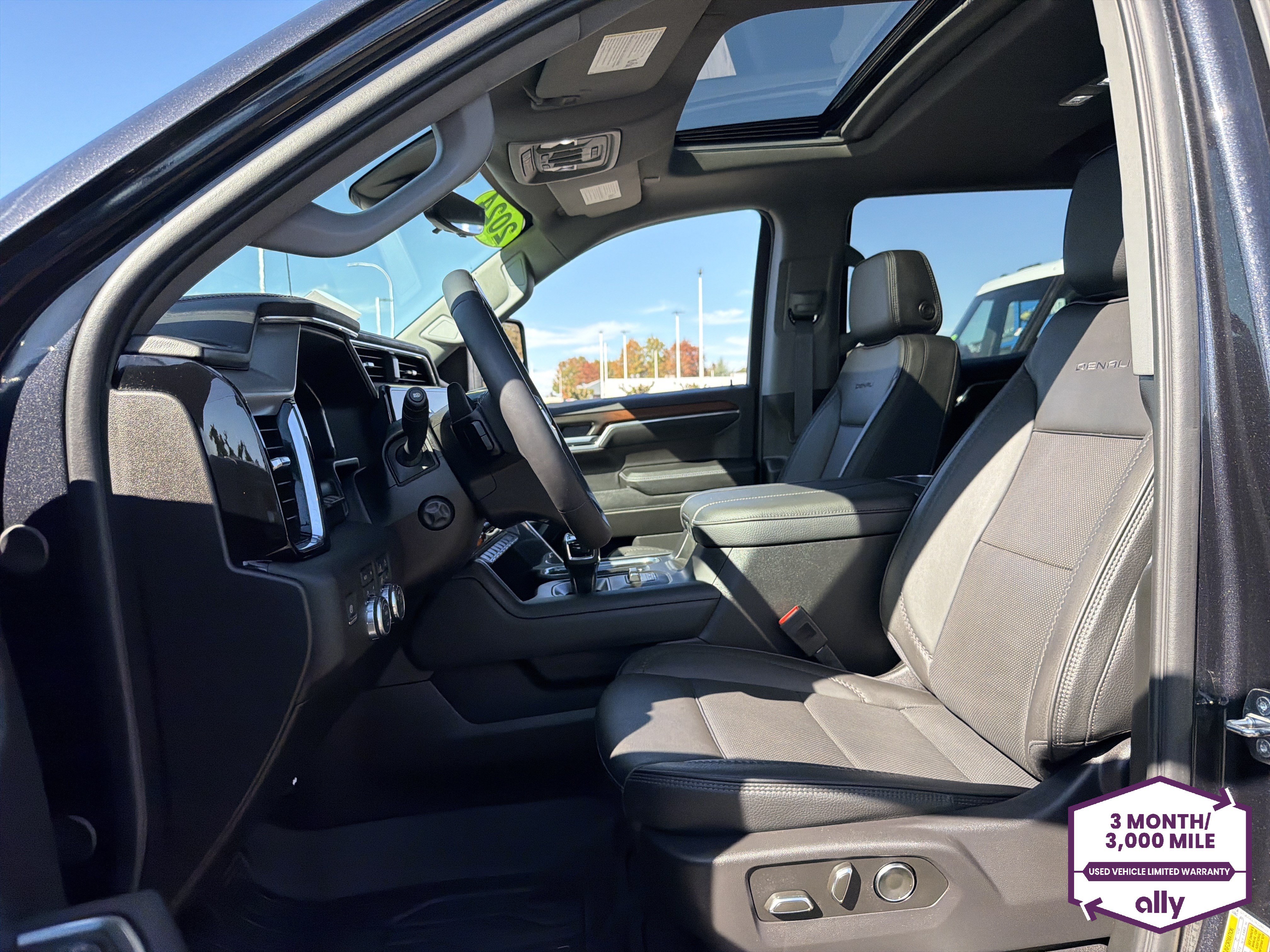 Used 2024 GMC Sierra 1500 Denali AWD/4WD image 13