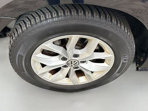 Used 2017 Volkswagen Passat 1.8T S FWD image 28