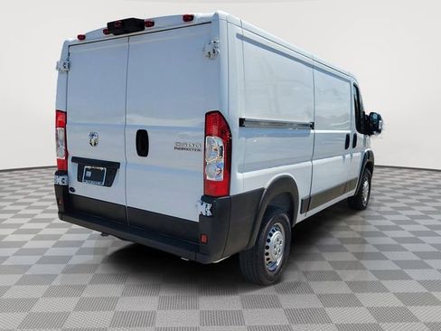Used 2025 RAM ProMaster 2500 w/ Convenience Group FWD image 5