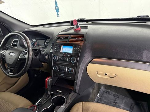 Used 2016 Ford Explorer 4WD image 34