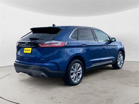 Used 2024 Ford Edge Titanium image 5