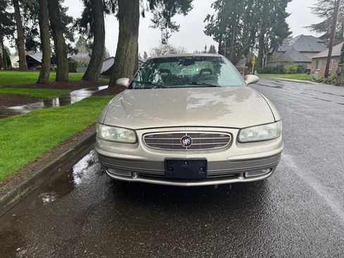 Used 2002 Buick Regal LS w/ LS Premium Pkg image 8