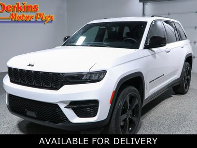 Used 2023 Jeep Grand Cherokee Altitude