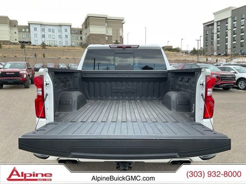 Used 2022 Chevrolet Silverado 1500 High Country w/ High Country Premium Package image 20