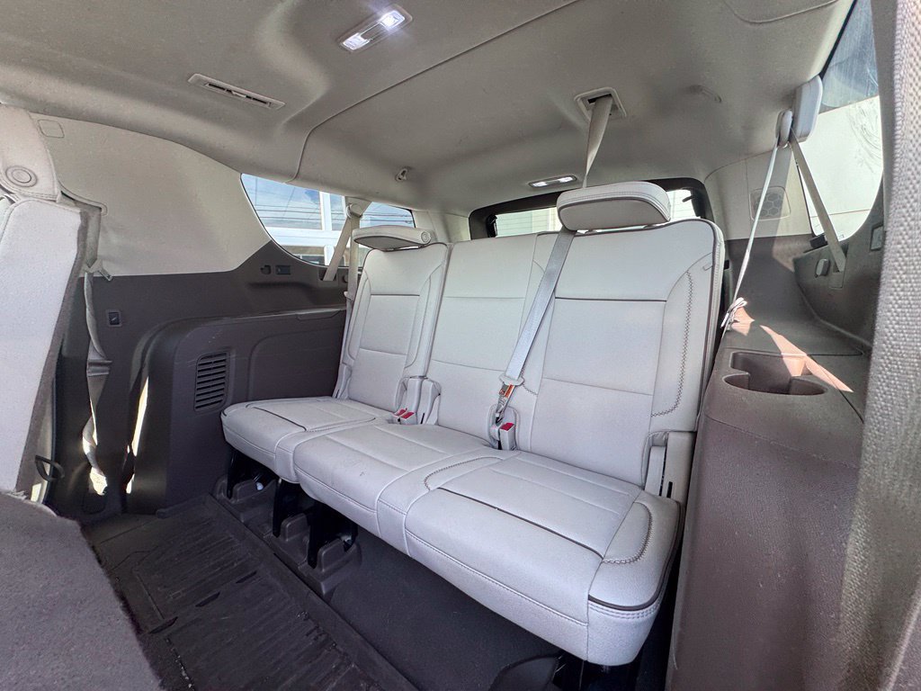 Used 2023 GMC Yukon XL Denali w/ Denali Reserve Package AWD/4WD image 35
