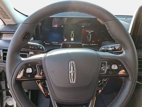 New 2026 Lincoln Aviator AWD image 16