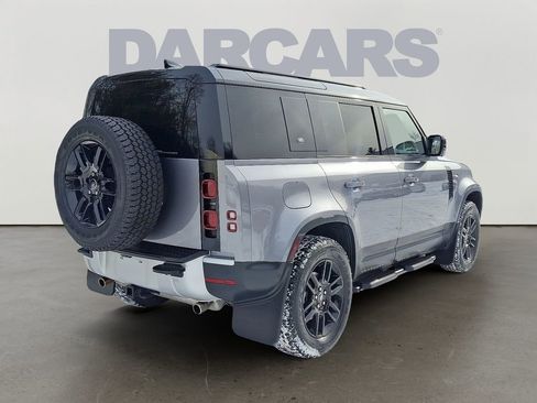 Used 2024 Land Rover Defender 110 S image 7