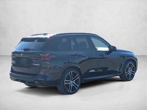 Used 2024 BMW X5 M60i image 5