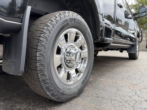 Used 2024 Ford F350 Lariat w/ Lariat Ultimate Package AWD/4WD image 7
