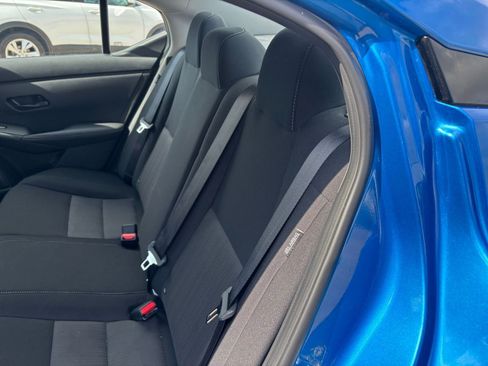 Used 2025 Nissan Sentra SV FWD image 36