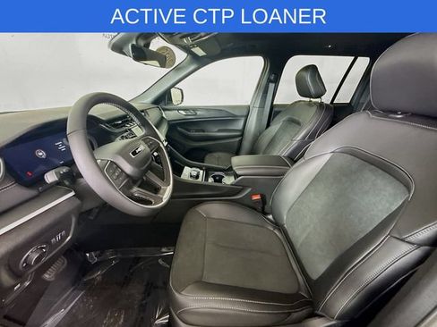 New 2025 Jeep Grand Cherokee Altitude AWD/4WD image 20
