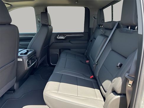 New 2025 GMC Sierra 2500 SLT w/ Texas SLT Premium Package image 9