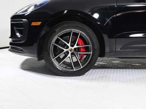 Certified 2023 Porsche Macan S image 26