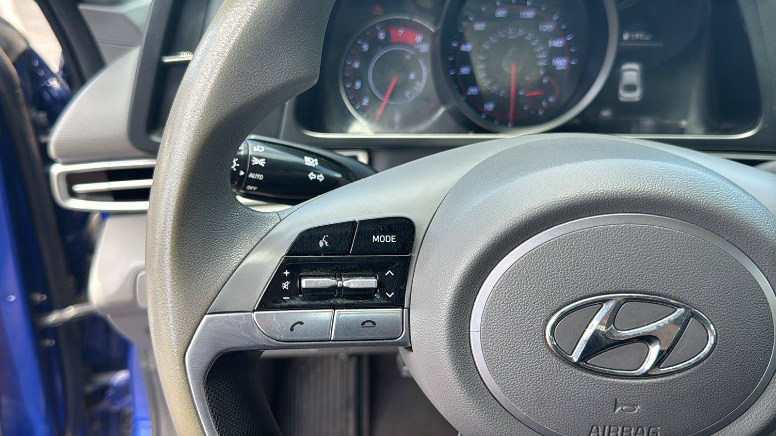 Used 2021 Hyundai Elantra SEL FWD image 13