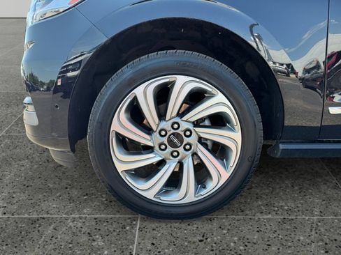 Certified 2023 Lincoln Navigator Reserve AWD/4WD image 11