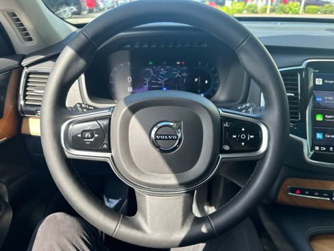 Used 2023 Volvo XC90 B5 Plus w/ Protection Package Premier AWD/4WD image 14