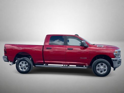 Used 2026 RAM 2500 Big Horn AWD/4WD image 2