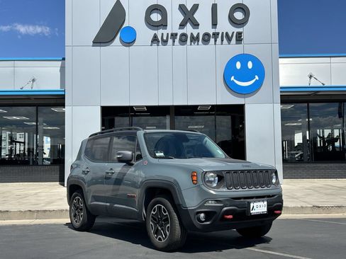 Used 2016 Jeep Renegade Trailhawk w/ Premium Trailhawk Package AWD/4WD image 1