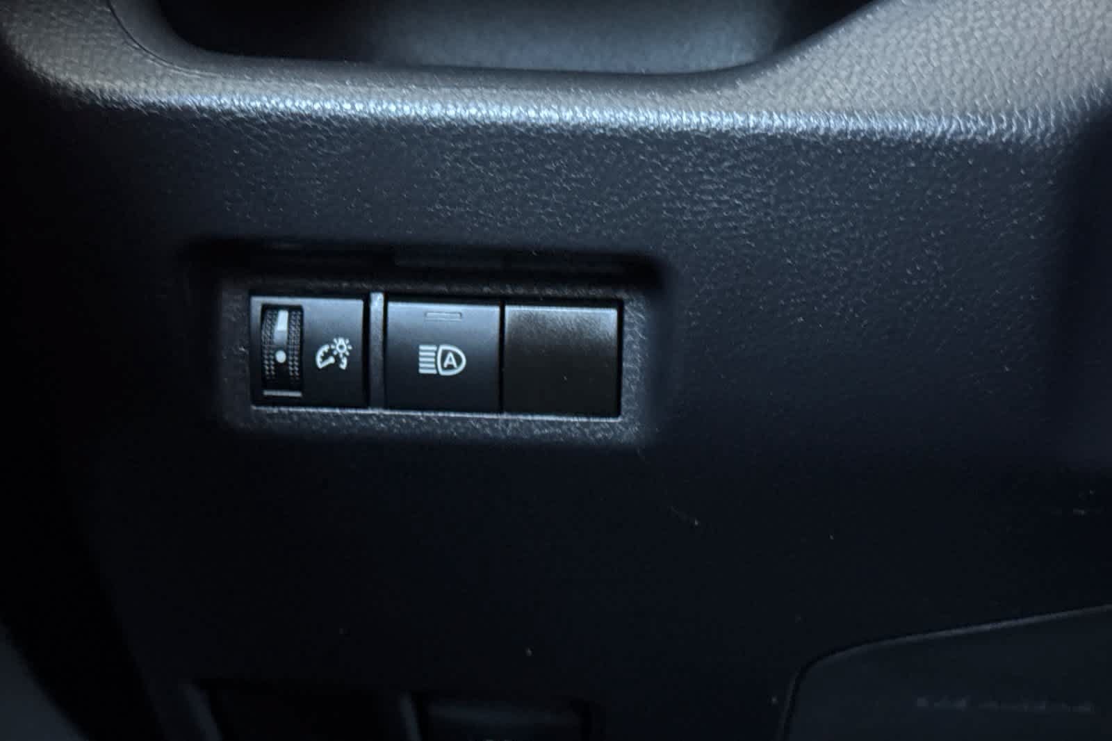 Certified 2024 Toyota RAV4 LE AWD/4WD image 28