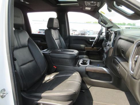 Used 2022 Chevrolet Silverado 2500 High Country AWD/4WD image 24