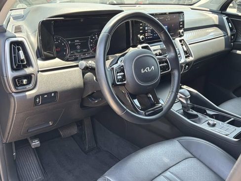 Used 2023 Kia Sorento S FWD image 12
