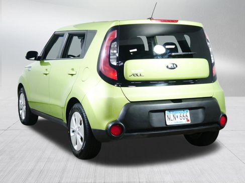 Used 2015 Kia Soul FWD image 5