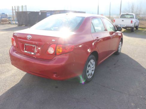 Used 2010 Toyota Corolla LE image 5