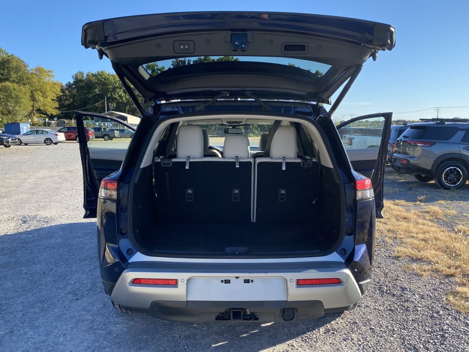 Used 2022 Nissan Pathfinder SL w/ SL Premium Package AWD/4WD image 19