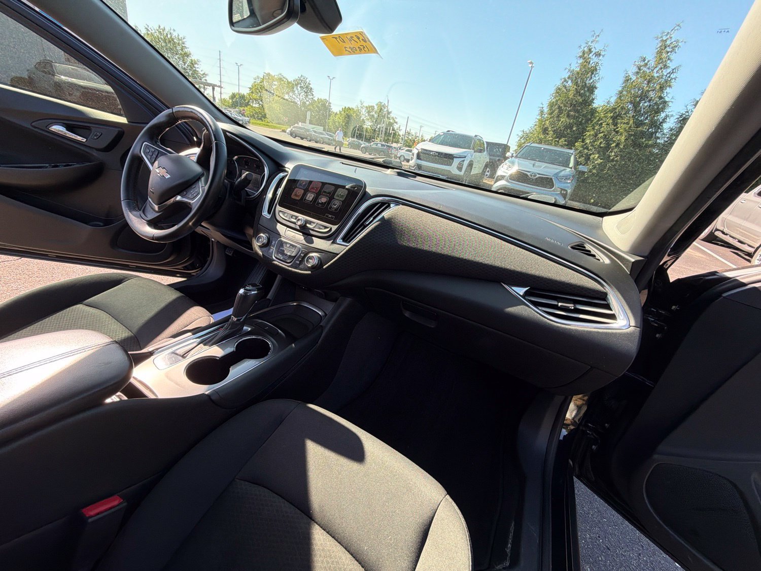 Used 2016 Chevrolet Malibu LT FWD image 28