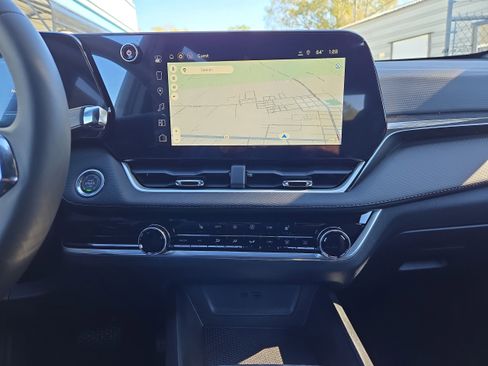 New 2026 Chevrolet Equinox LT w/ Convenience Package II image 19