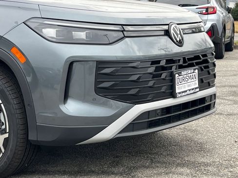 New 2026 Volkswagen Tiguan SE image 4