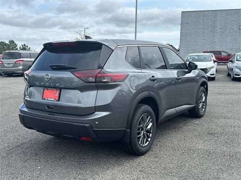 New 2026 Nissan Rogue S image 4